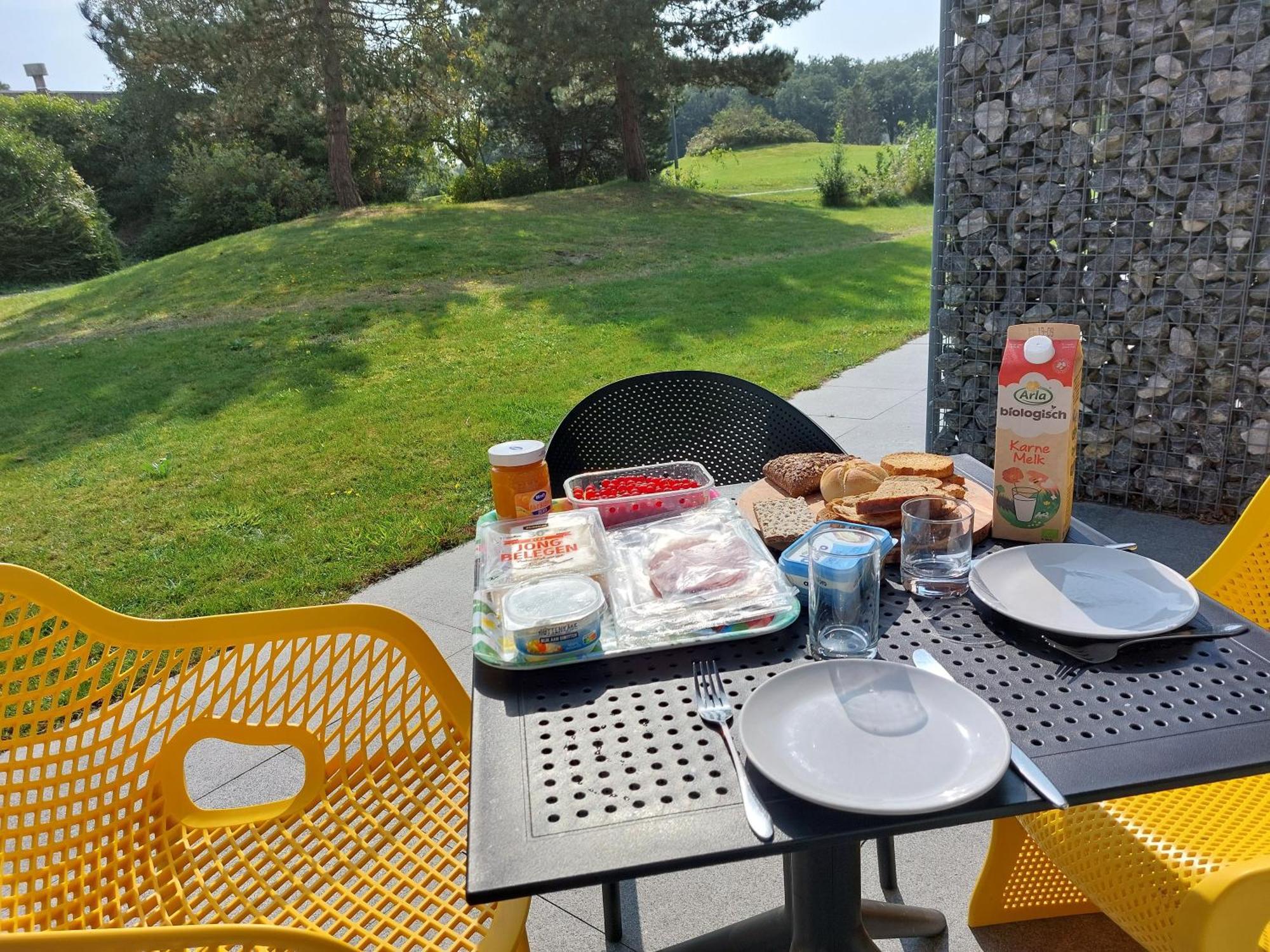Helios, Met Zonnig Terras, Eigen Keuken, Verwarmd Binnen-Zwembad, Nabij Dorp, Duinen, Strand En Vuurtoren Hollum  Exteriör bild